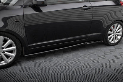 Seitenschweller Ansatz (Paar) passend für Suzuki Swift Sport Mk4 schwarz Hochglanz