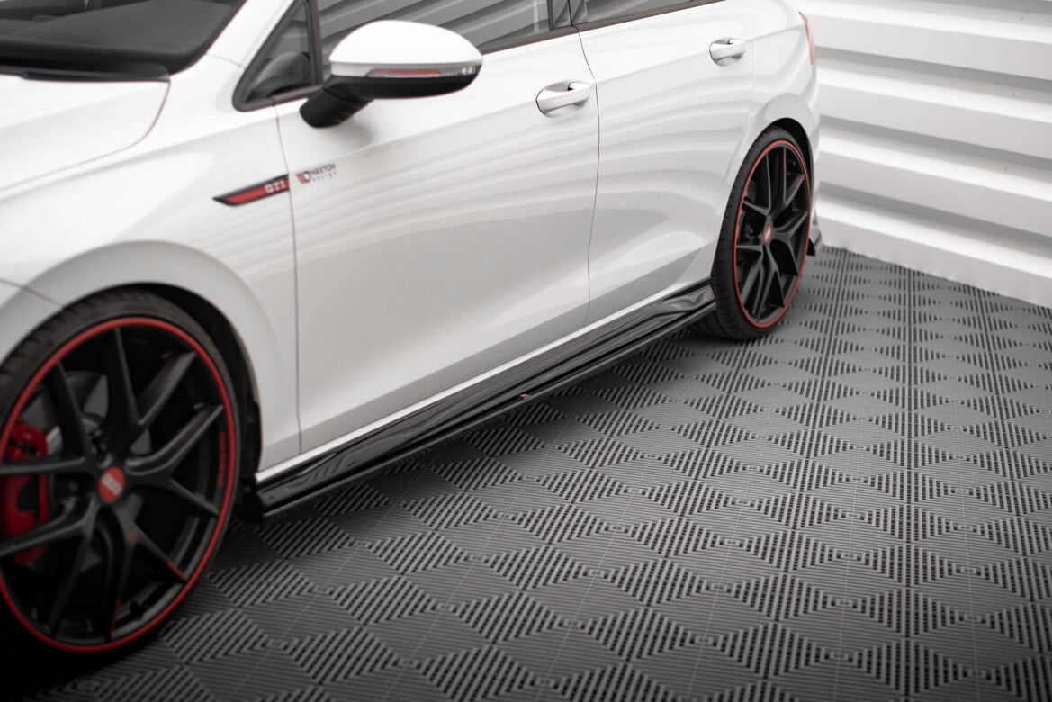 Seitenschweller Ansatz (Paar) passend für VW Golf GTI / GTE / GTI Clubsport / GTD / R-Line Mk8 schwarz Hochglanz