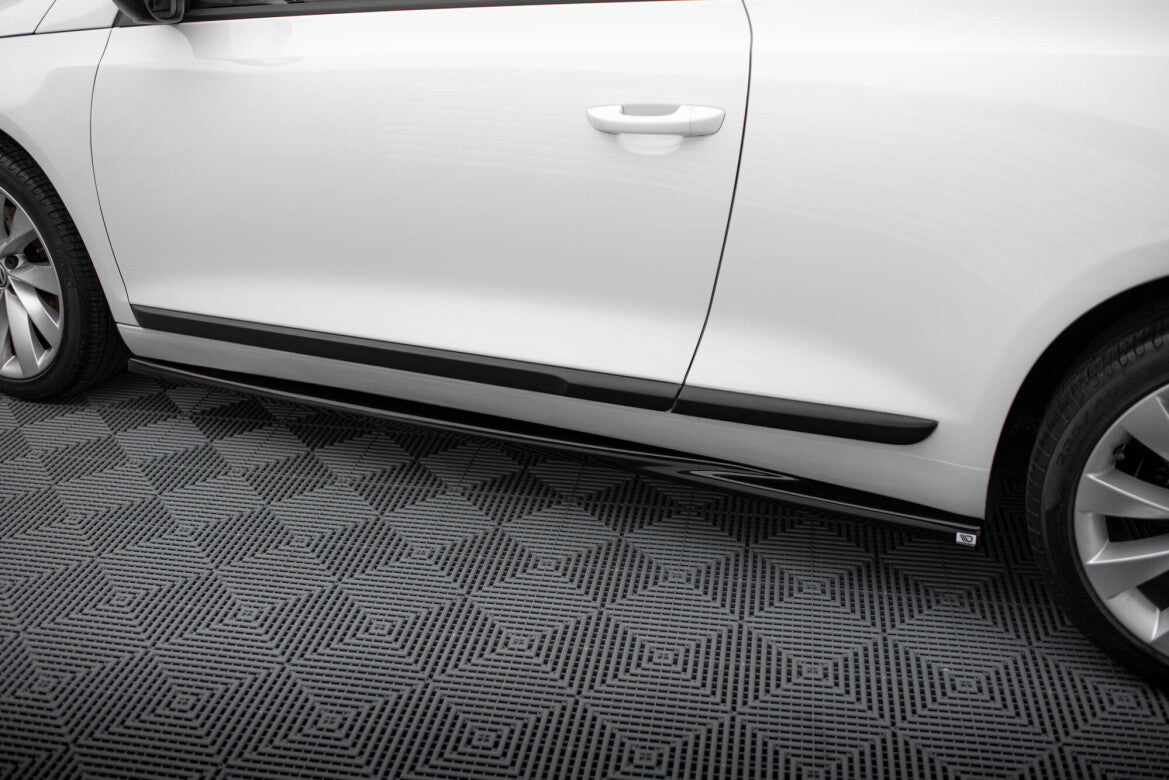 Seitenschweller Ansatz (Paar) passend für VW Scirocco Mk3 FL schwarz Hochglanz