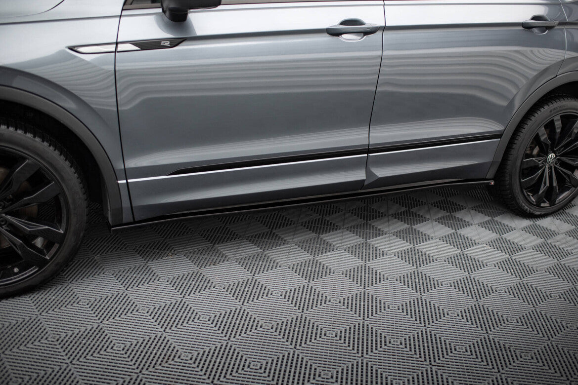 Seitenschweller Ansatz (Paar) passend für VW Tiguan Allspace Mk2 schwarz Hochglanz