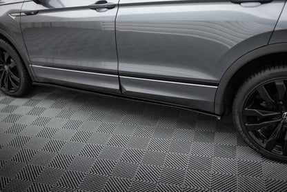 Seitenschweller Ansatz (Paar) passend für VW Tiguan Allspace Mk2 schwarz Hochglanz