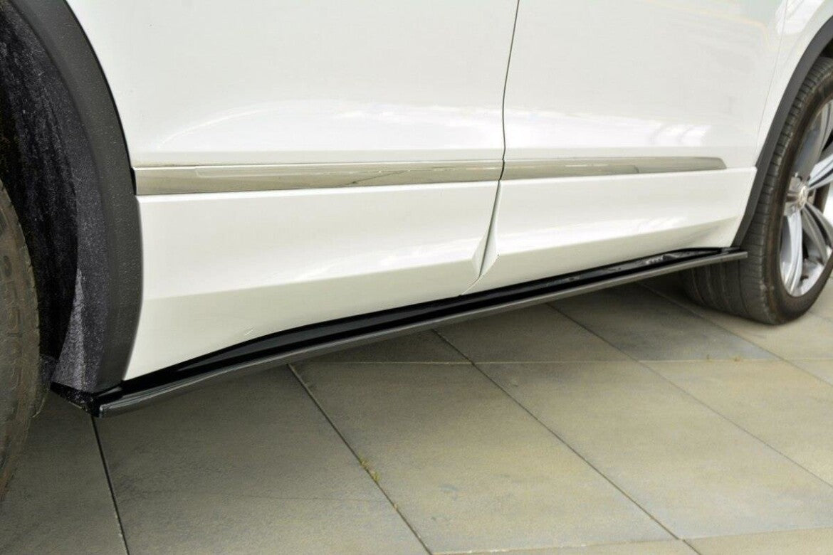 Seitenschweller Ansatz (Paar) passend für VW Tiguan R-Line Mk2 schwarz Hochglanz