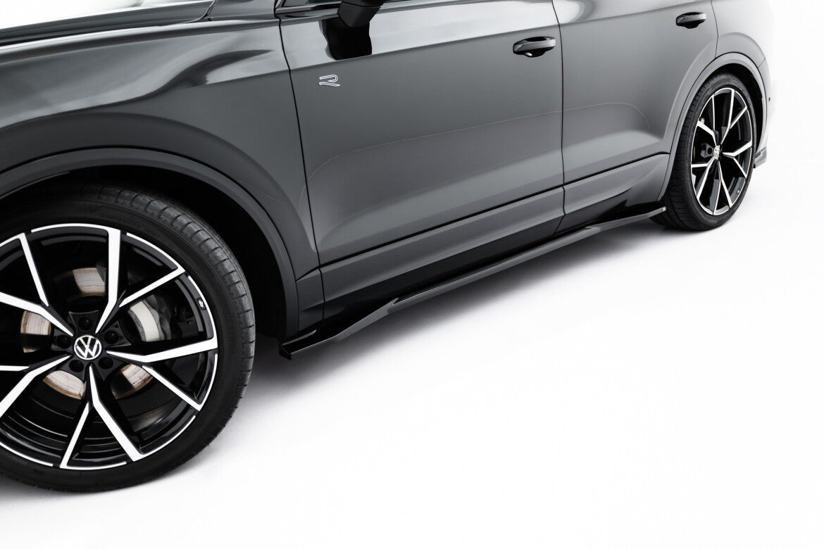 Seitenschweller Ansatz (Paar) passend für VW Touareg R-Line Mk3 FL schwarz Hochglanz