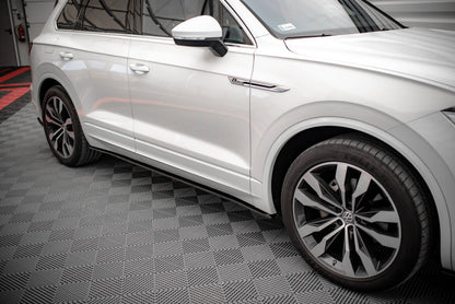 Seitenschweller Ansatz (Paar) passend für VW Touareg R-line Mk3 schwarz Hochglanz