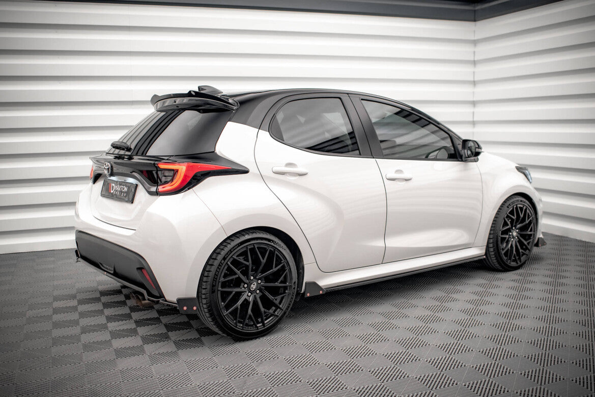Seitenschweller Ansatz (Paar) V.1 + Flaps passend für Toyota Yaris Mk4