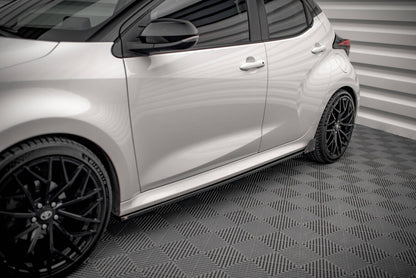 Seitenschweller Ansatz (Paar) V.1 + Flaps passend für Toyota Yaris Mk4