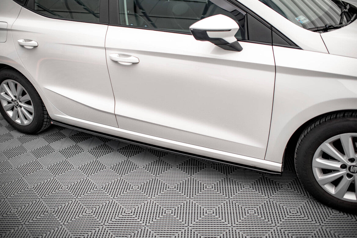 Seitenschweller Ansatz (Paar) V.1 passend für Seat Ibiza FR/ Standard Mk5 schwarz Hochglanz