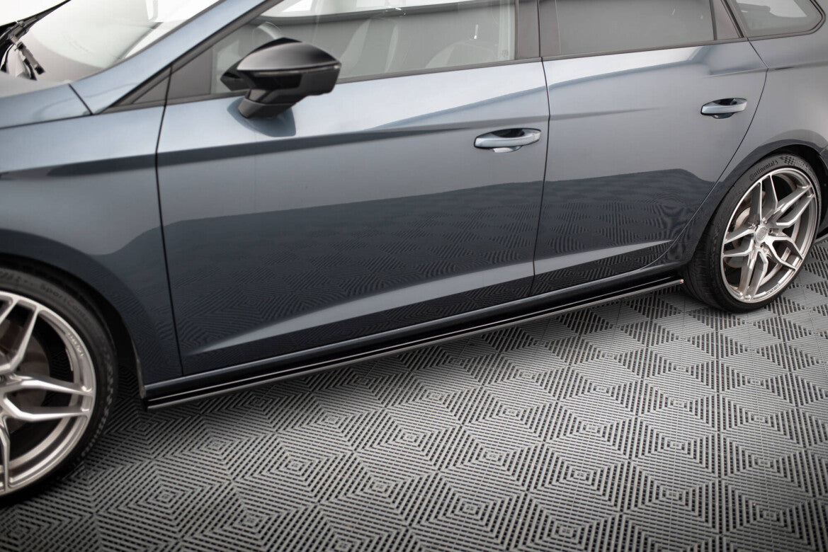 Seitenschweller Ansatz (Paar) V.1 passend für Seat Leon Mk3 CUPRA/ FR FL schwarz Hochglanz