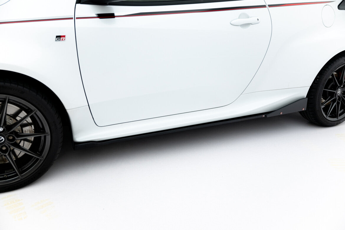 Seitenschweller Ansatz (Paar) V.2 + Flaps passend für Toyota GR Yaris Mk4