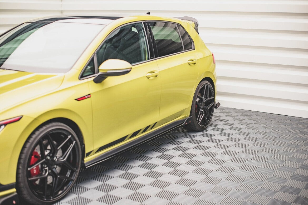 Seitenschweller Ansatz (Paar) V.2 + Flaps passend für VW Golf GTI / GTE / GTI Clubsport / GTD / R-Line Mk8