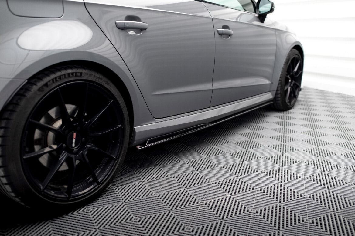Seitenschweller Ansatz (Paar) V.2 passend für Audi RS3 8V Sportback FL schwarz Hochglanz