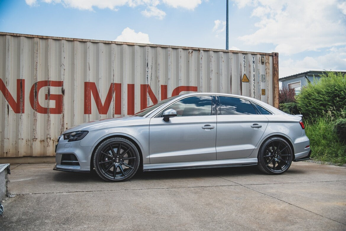Seitenschweller Ansatz (Paar) V.2 passend für Audi S3 / A3 S-Line Limousine 8V FL schwarz Hochglanz
