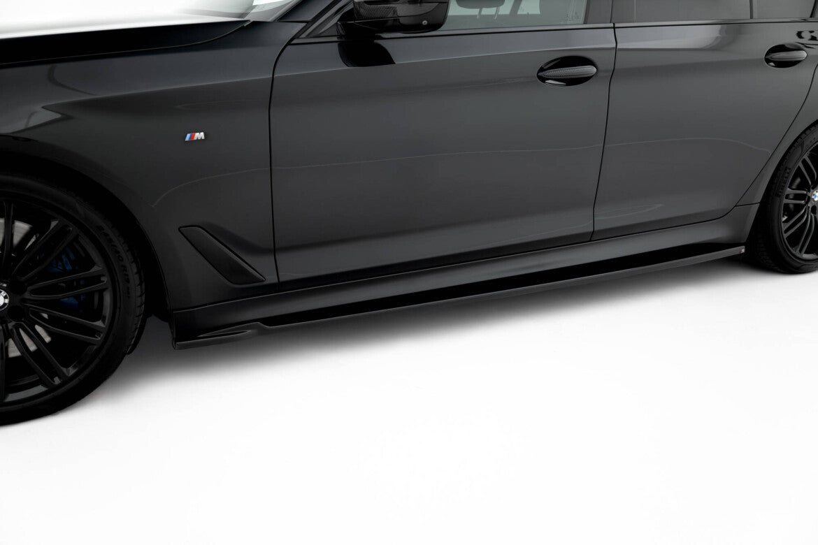 Seitenschweller Ansatz (Paar) V.2 passend für BMW M550i / M550d Limousine / Touring G30 / G30 FL schwarz Hochglanz