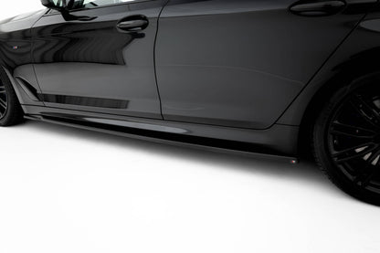 Seitenschweller Ansatz (Paar) V.2 passend für BMW M550i / M550d Limousine / Touring G30 / G30 FL schwarz Hochglanz