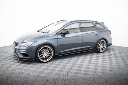 Seitenschweller Ansatz (Paar) V.2 passend für Seat Leon Mk3 CUPRA/ FR FL schwarz Hochglanz
