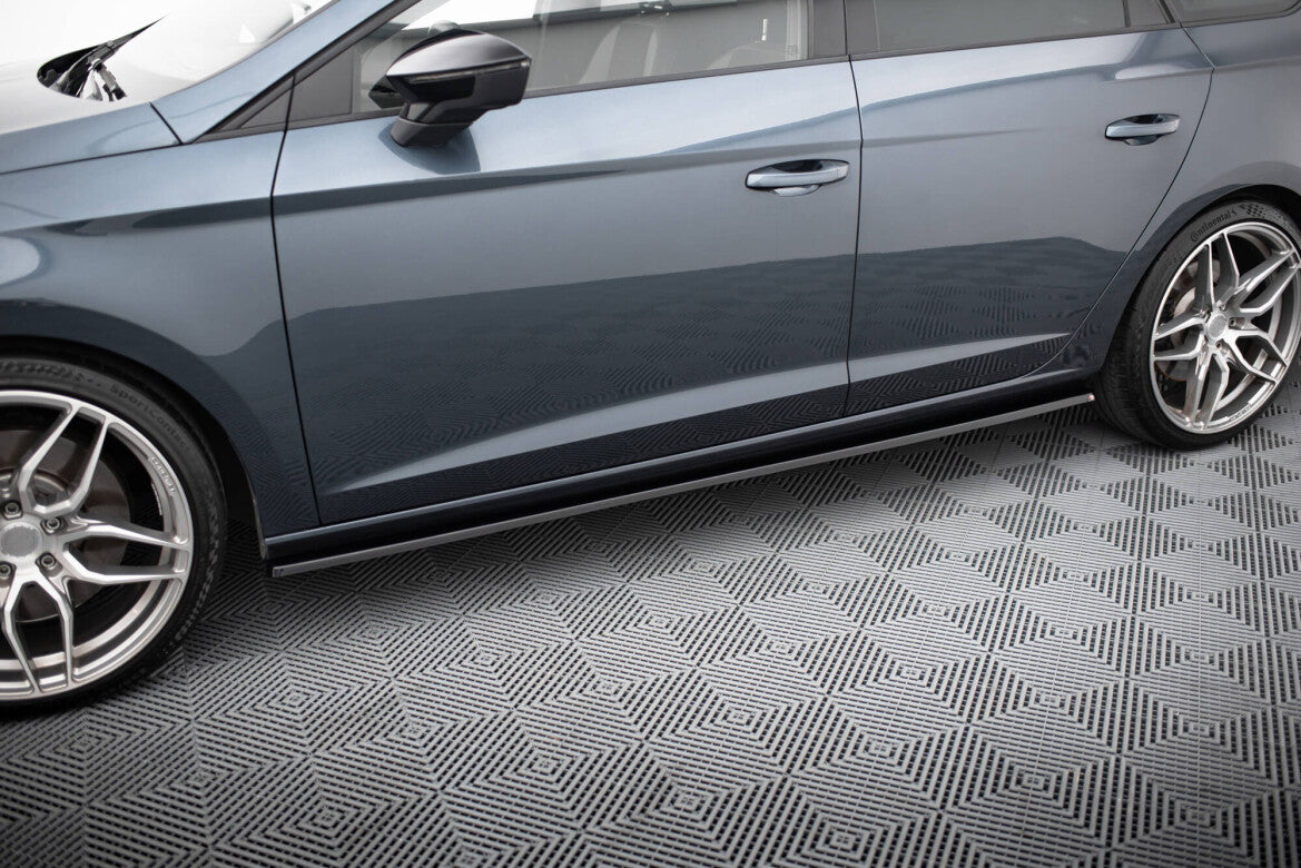 Seitenschweller Ansatz (Paar) V.2 passend für Seat Leon Mk3 CUPRA/ FR FL schwarz Hochglanz