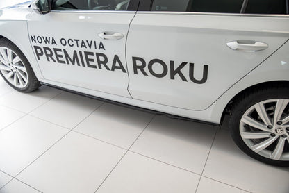 Seitenschweller Ansatz (Paar) V.2 passend für Skoda Octavia Mk4 schwarz Hochglanz