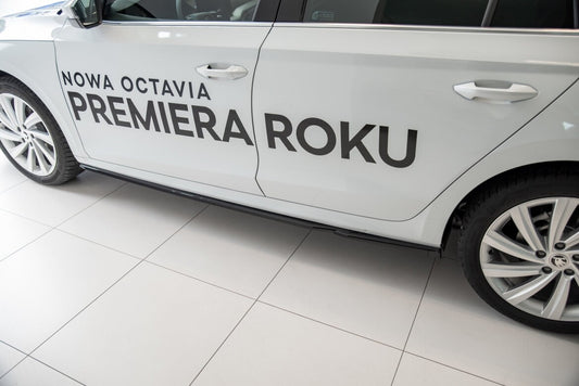 Seitenschweller Ansatz (Paar) V.2 passend für Skoda Octavia Mk4 schwarz Hochglanz