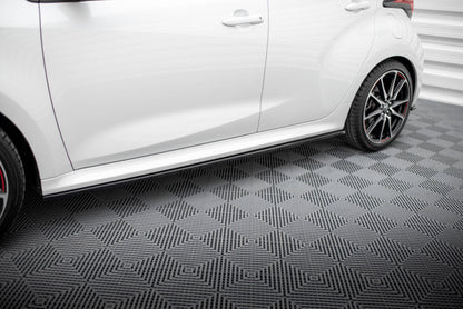 Seitenschweller Ansatz (Paar) V.2 passend für Toyota Yaris Mk4 schwarz Hochglanz