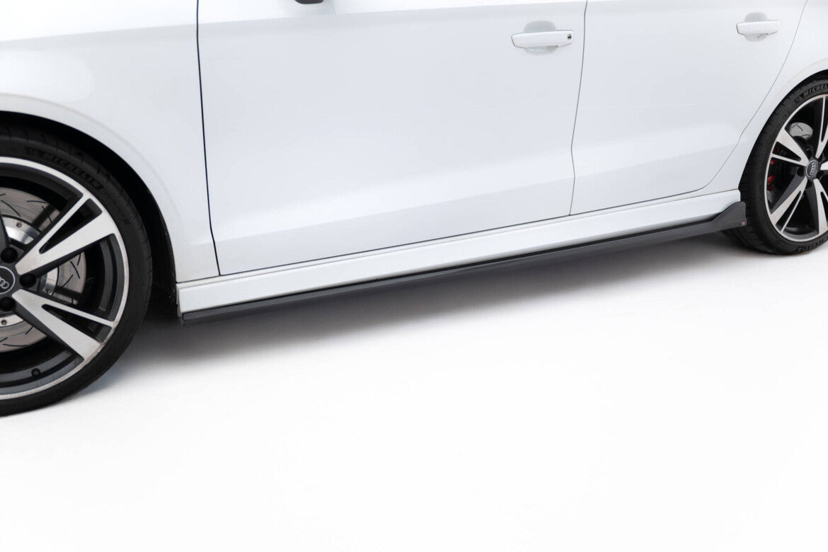 Seitenschweller Ansatz (Paar) V.3 passend für Audi RS3 Limousine 8V FL schwarz Hochglanz