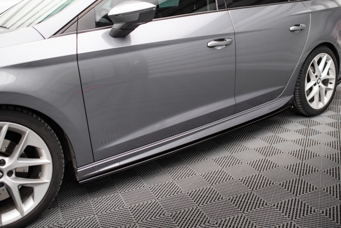 Seitenschweller Ansatz (Paar) V.5 passend für Seat Leon CUPRA / FR / Standard Mk3 / Mk3 FL schwarz Hochglanz