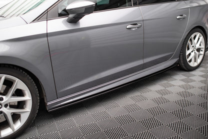 Seitenschweller Ansatz (Paar) V.5 passend für Seat Leon CUPRA / FR / Standard Mk3 / Mk3 FL schwarz Hochglanz