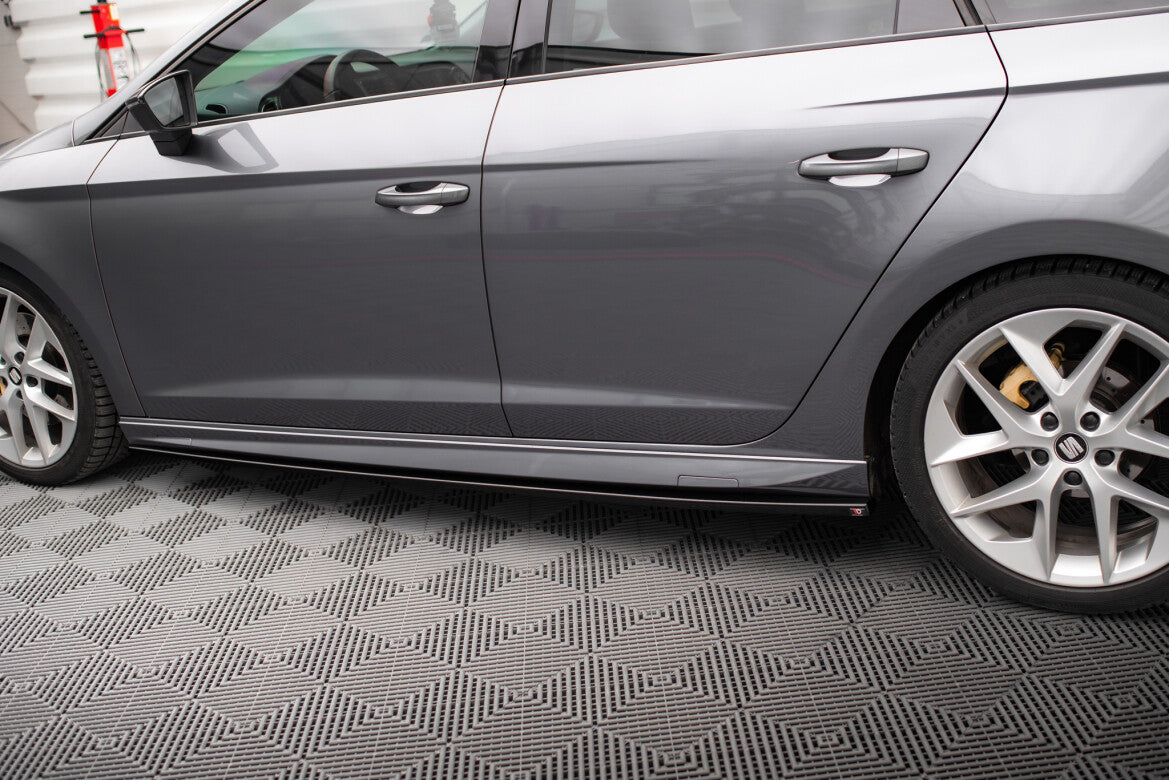 Seitenschweller Ansatz (Paar) V.5 passend für Seat Leon CUPRA / FR / Standard Mk3 / Mk3 FL schwarz Hochglanz