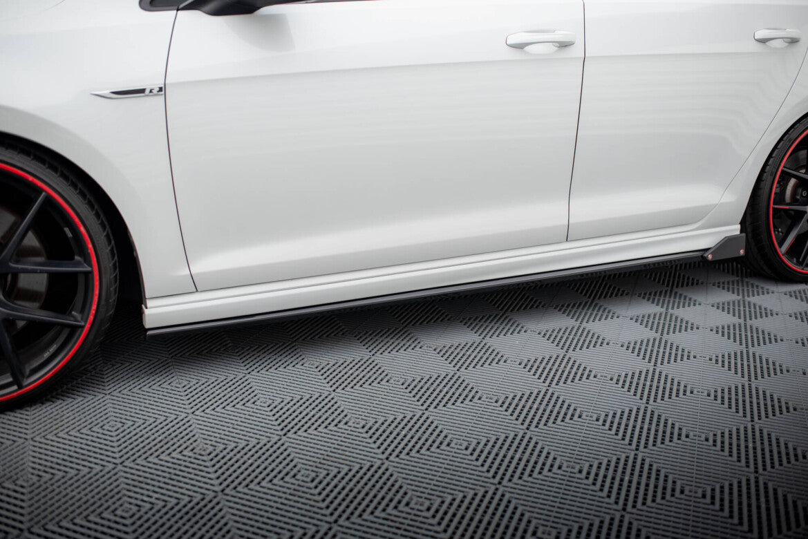 Seitenschweller Ansatz V.3 passend für VW Golf R / R-Line Mk7 schwarz Hochglanz + Flaps matt