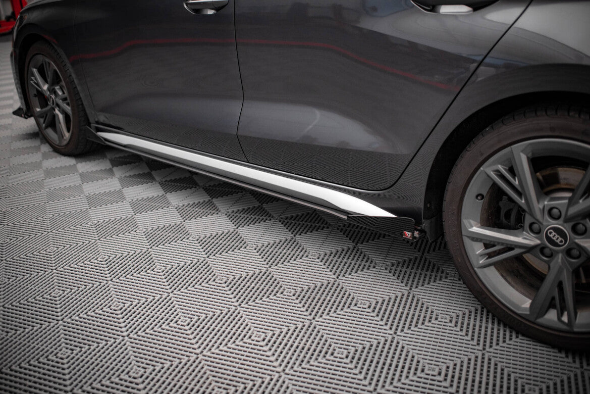 Seitenschweller Flaps passend für Audi S3 / A3 S-Line 8Y / 8Y FL schwarz Hochglanz