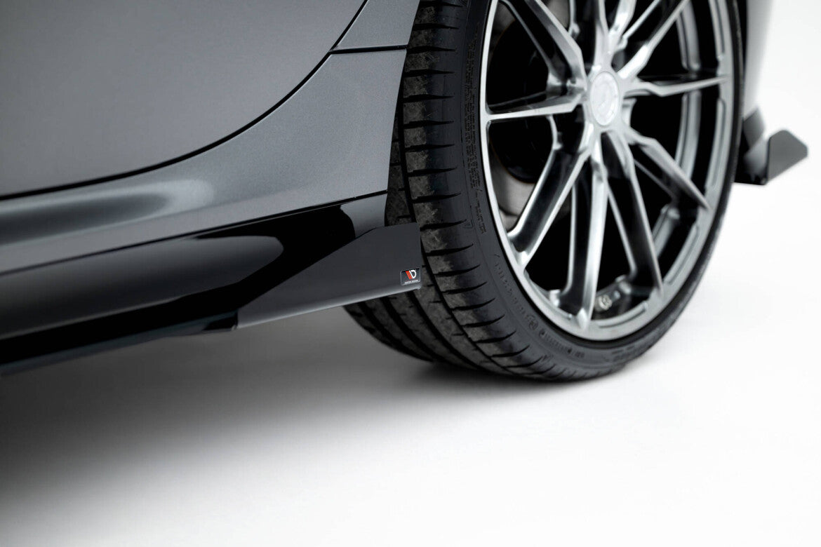 Seitenschweller Flaps passend für BMW M135i F70 schwarz Hochglanz