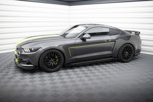 Seitenschweller Flaps passend für Ford Mustang GT Mk6 schwarz Hochglanz