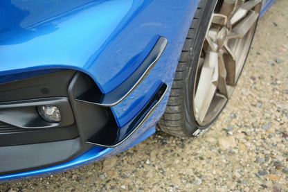 Stoßstangen Flaps Wings vorne Canards passend für Ford Focus ST / ST-Line Mk4