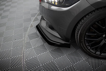 Street Pro Frontlippe passend für Ford Mustang GT Mk6 roter Kern + Hochglanz Flaps