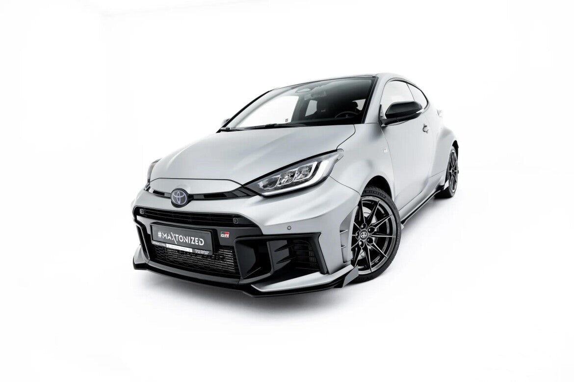 Street Pro Frontlippe passend für Toyota GR Yaris Mk4 Facelift schwarz matt + Hochglanz Flaps