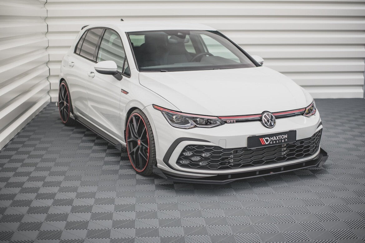 Street Pro Frontlippe passend für VW Golf GTI / GTE / R-Line Mk8 schwarz matt + Hochglanz Flaps