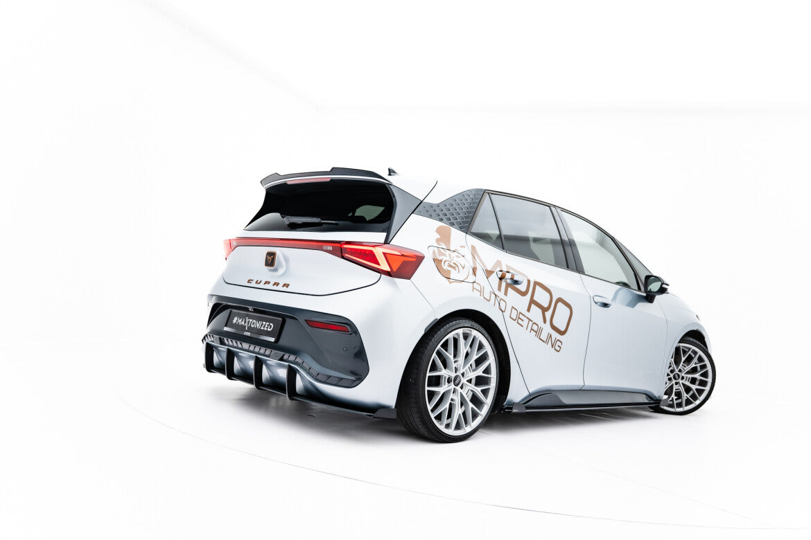 Street Pro Heckansatz Diffusor passend für CUPRA Born Mk1 schwarz matt + Hochglanz Flaps
