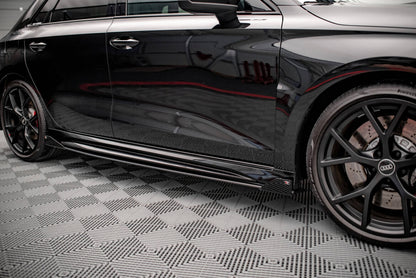 Street Pro Seitenschweller passend für Audi RS3 Sportback 8Y schwarz matt + Hochglanz Flaps