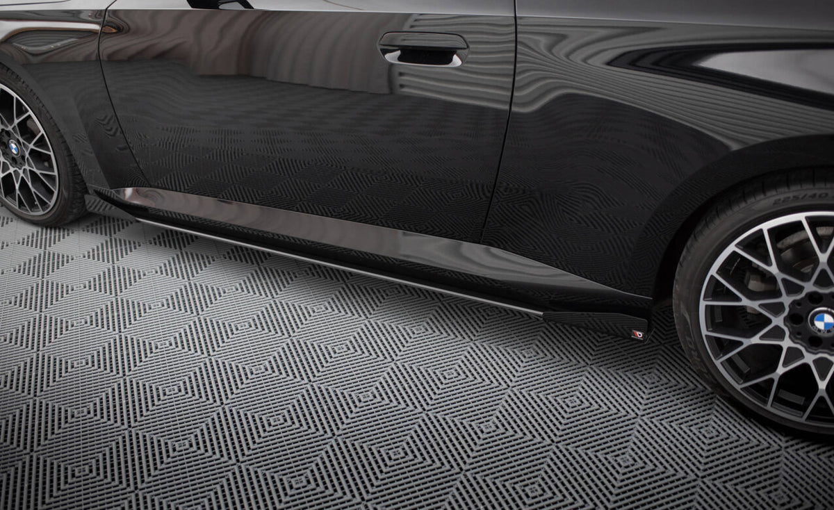Street Pro Seitenschweller passend für BMW 2 Coupe G42 schwarz matt + Hochglanz Flaps