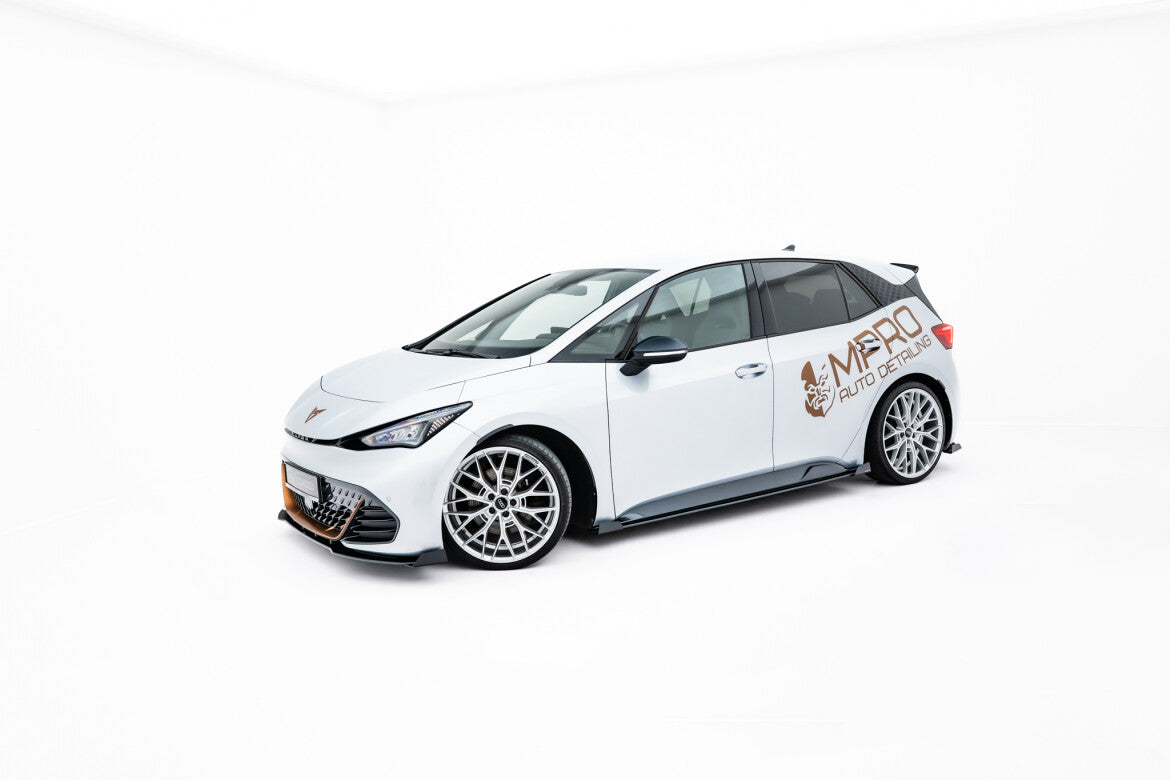 Street Pro Seitenschweller passend für CUPRA Born Mk1 schwarz matt + Hochglanz Flaps