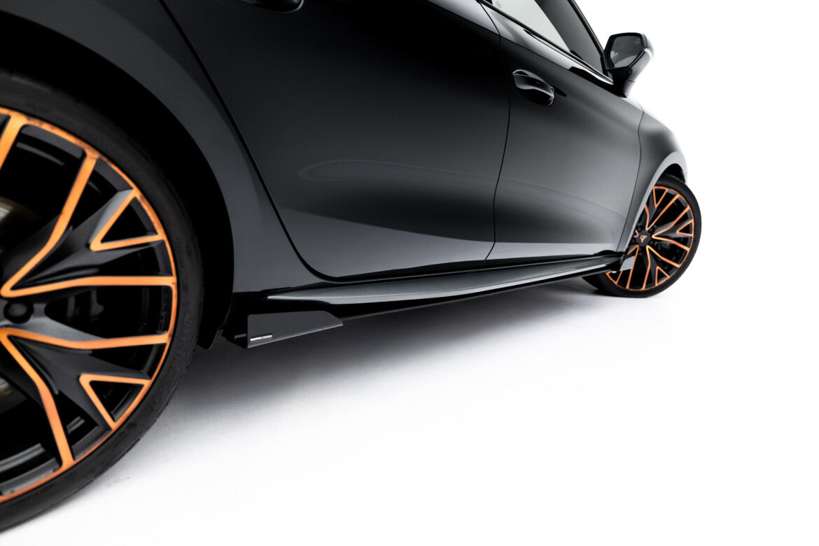 Street Pro Seitenschweller passend für CUPRA Leon ST / Hatchback Aero Mk1 / Mk1 FL schwarz matt + Hochglanz Flaps