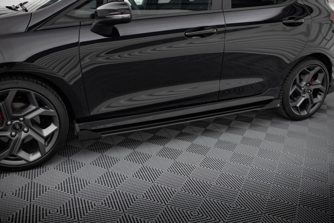 Street Pro Seitenschweller passend für Ford Fiesta ST / ST-Line Mk8 schwarz matt + Hochglanz Flaps