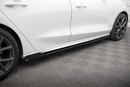 Street Pro Seitenschweller passend für Ford Focus ST / ST-Line Mk4 schwarz matt Hochglanz + Flaps
