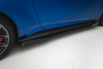 Street Pro Seitenschweller passend für Ford Mustang Dark Horse Mk7 schwarz matt + Hochglanz Flaps