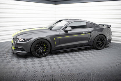 Street Pro Seitenschweller passend für Ford Mustang GT Mk6 schwarz matt + Hochglanz Flaps