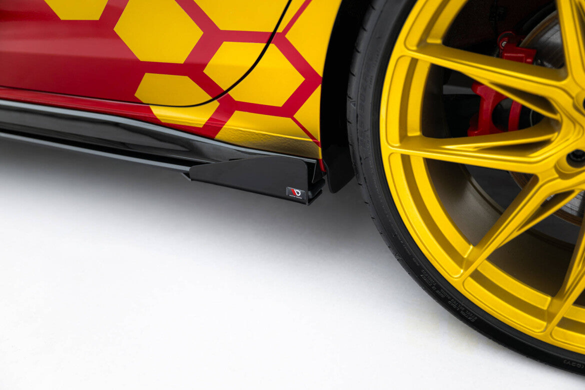 Street Pro Seitenschweller passend für VW Golf GTI Clubsport Mk8 FL schwarz matt Hochglanz + Flaps