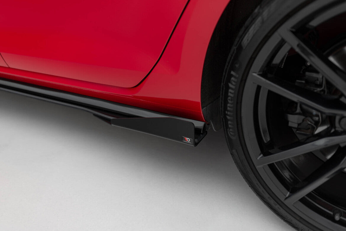 Street Pro Seitenschweller passend für VW Golf R / R-Line Mk7 FL schwarz matt + Hochglanz Flaps