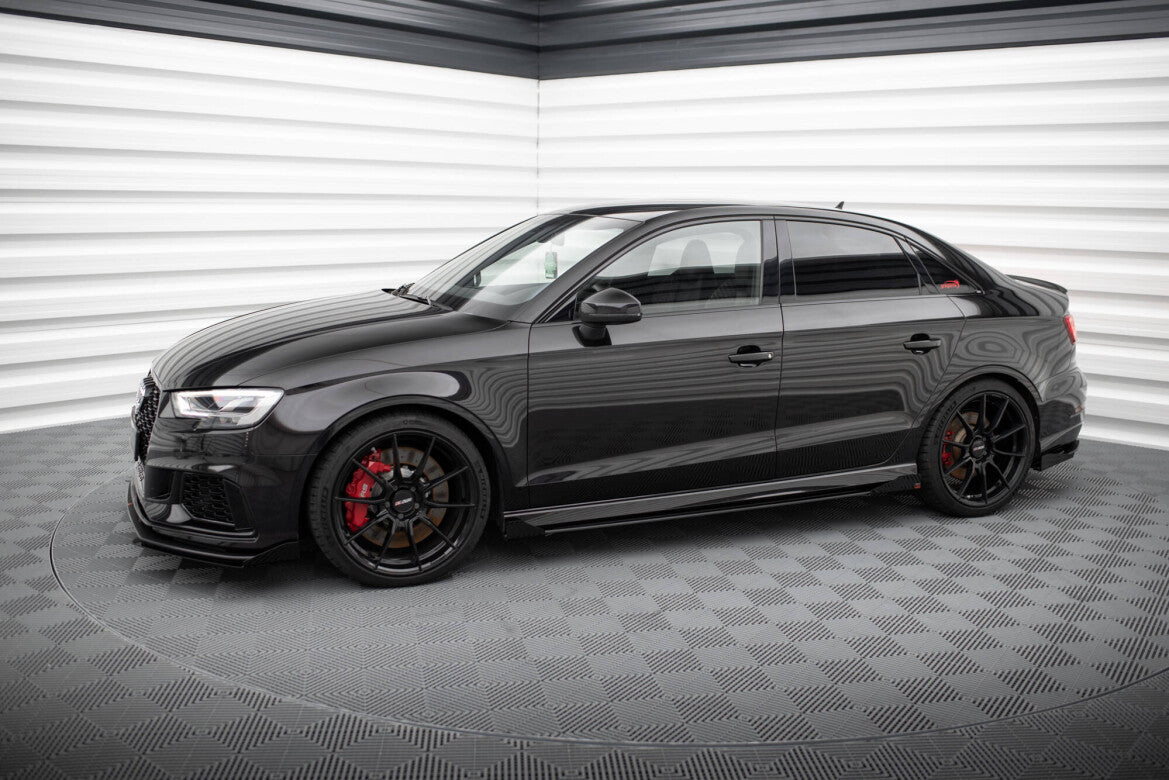 Street Pro Seitenschweller V.1 passend für Audi RS3 Limousine 8V FL schwarz matt + Hochglanz Flaps