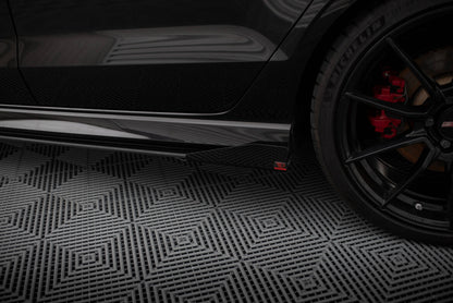 Street Pro Seitenschweller V.1 passend für Audi RS3 Limousine 8V FL schwarz matt + Hochglanz Flaps
