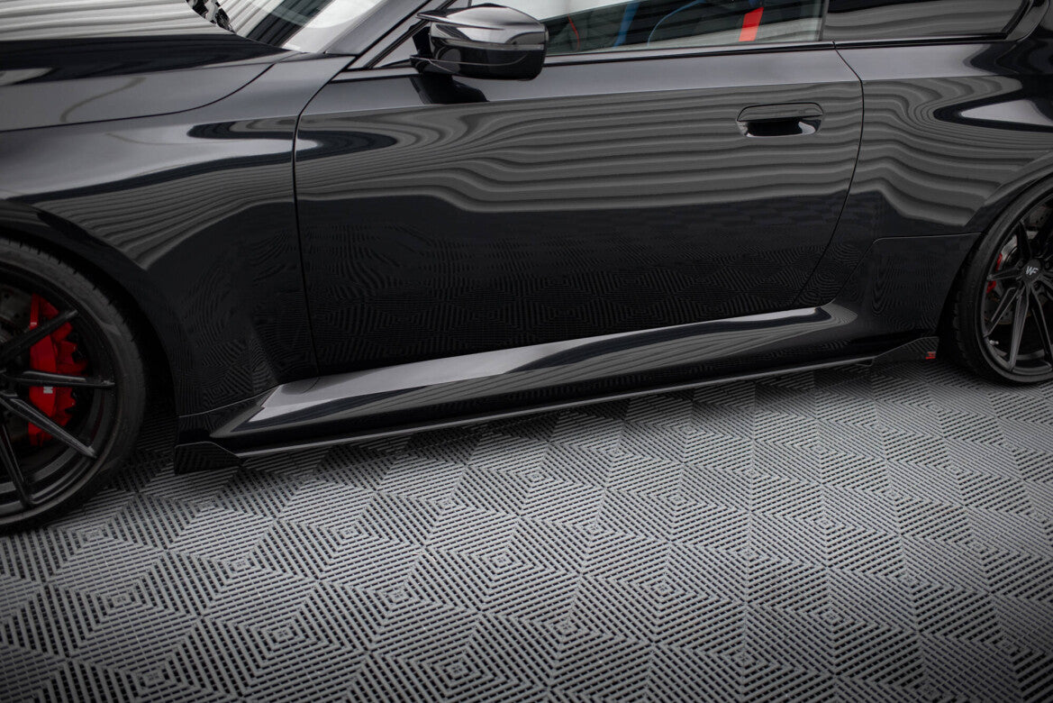 Street Pro Seitenschweller V.1 passend für BMW M2 G87 schwarz matt + Hochglanz Flaps