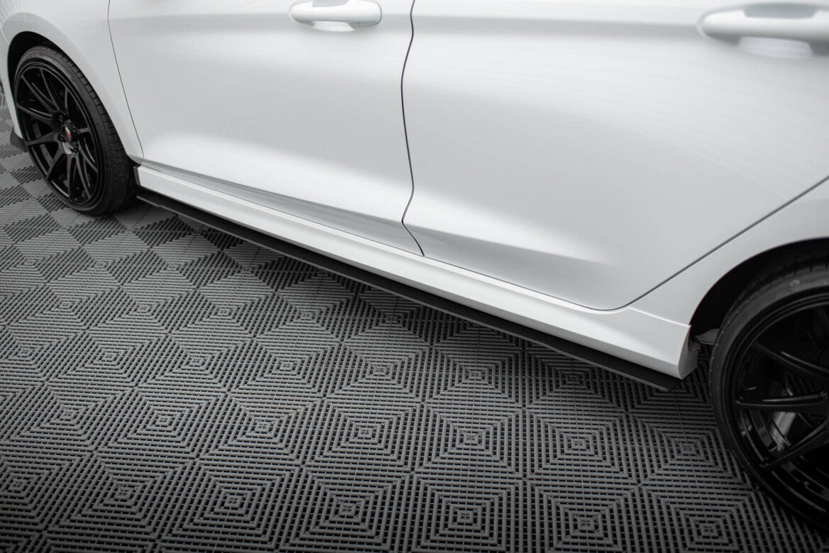 Street Pro Seitenschweller V.2 passend für Ford Fiesta Mk8 ST / ST-Line schwarz Hochglanz